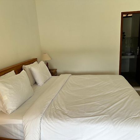 D'Janu Homestay 시데멘 외부 사진
